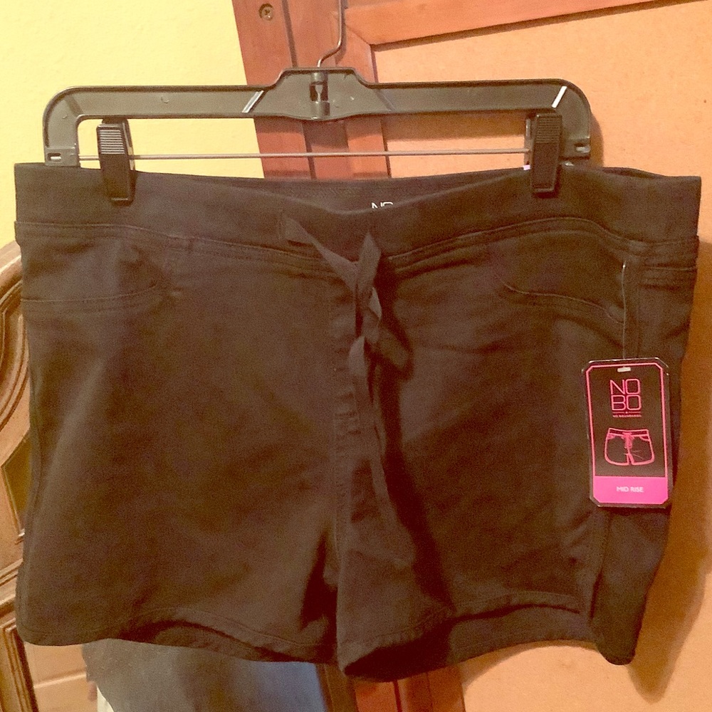 Brand new Black Mid Rise shorts
